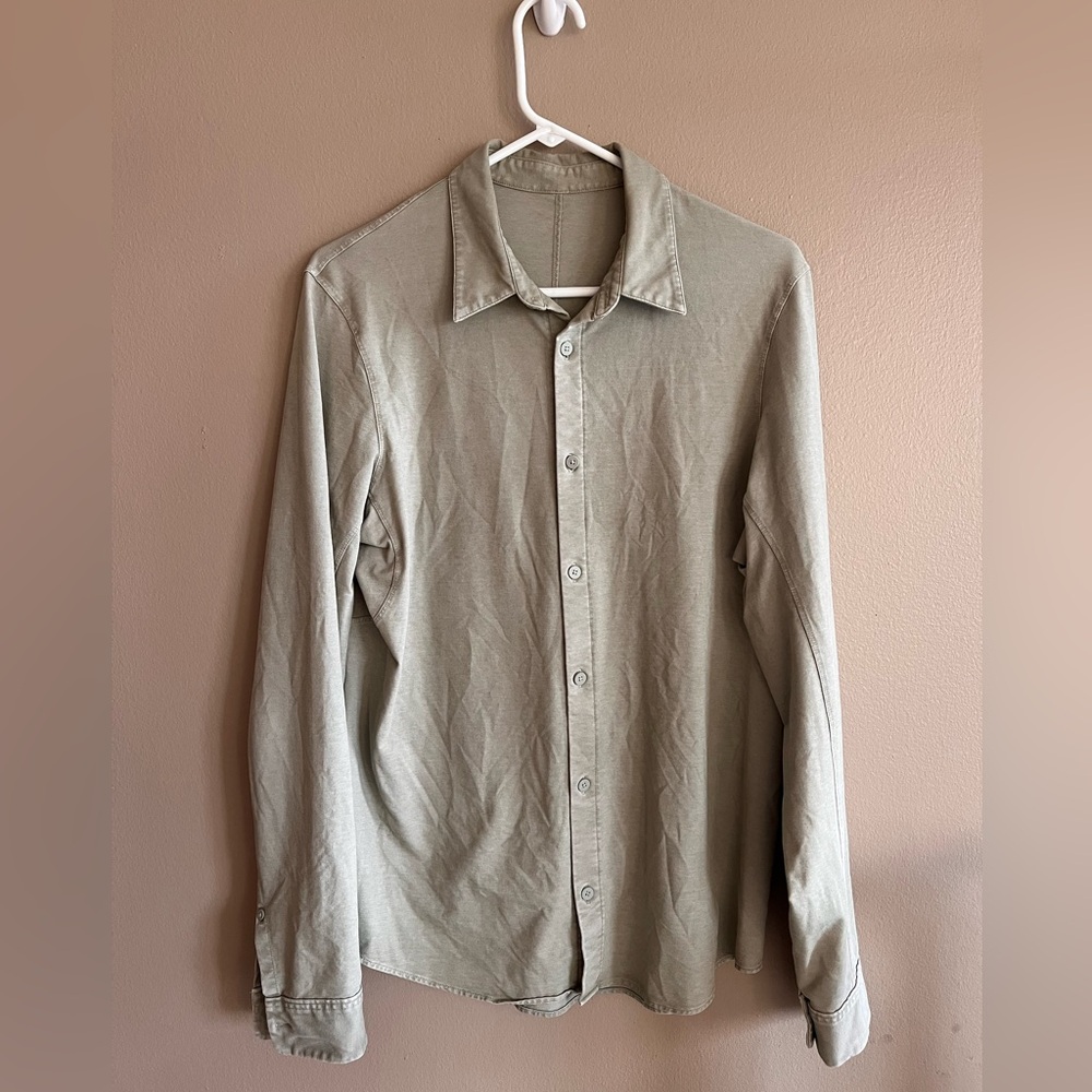 Men’s lululemon button up